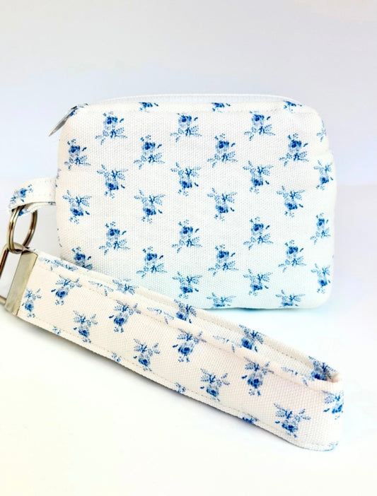 The HoneyVine Zippy Wallet & Wristlet Set
(Available in Blue Blossom & Vintage Rose)